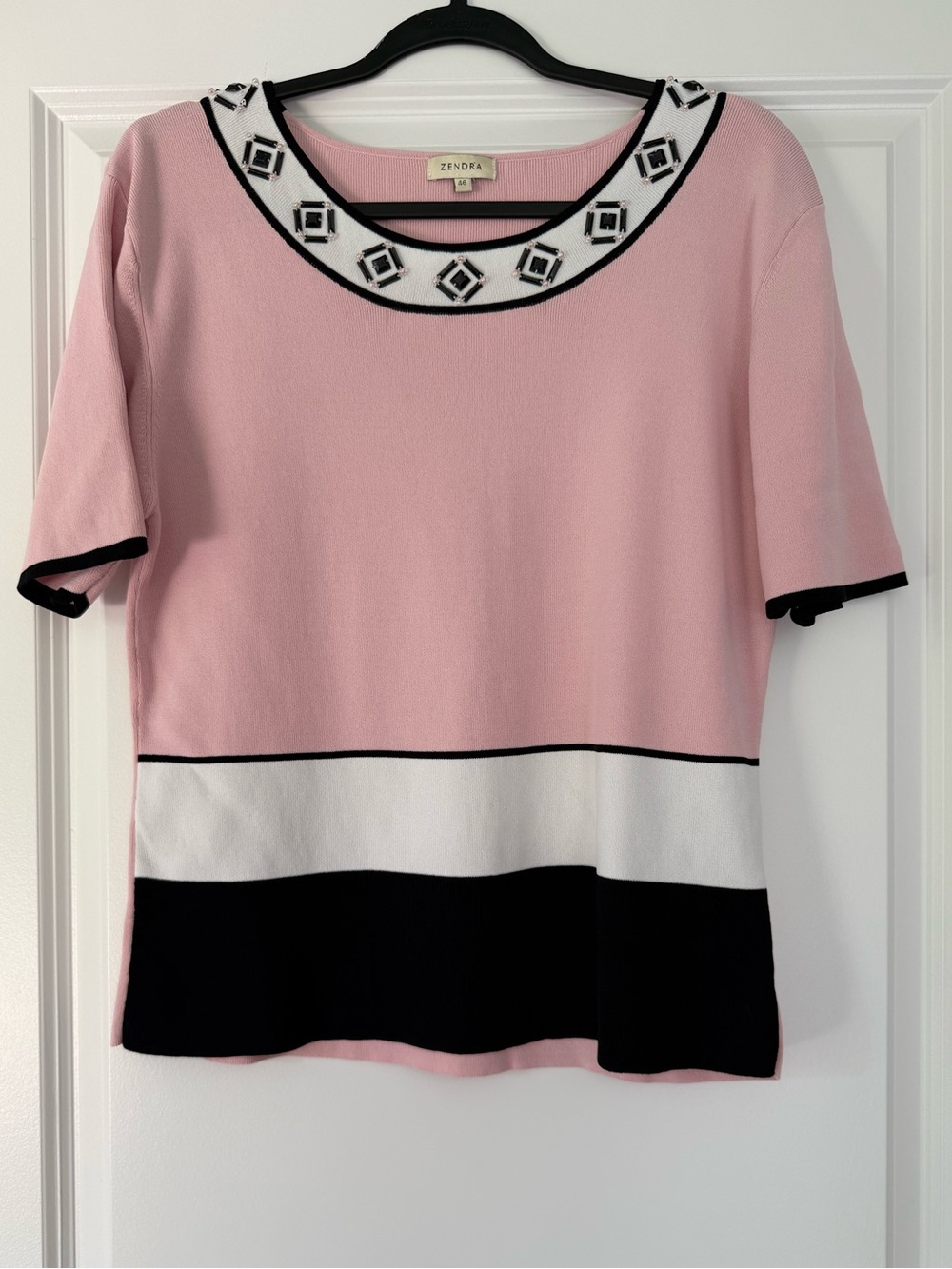 Pink and Black Short Sleeve Knit Top